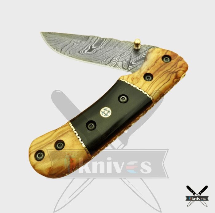 Damascus Blade Pocket Knife With Olive Wood Handle