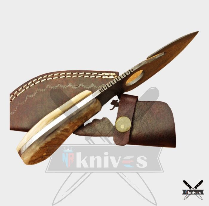 Damascus Steel Gut Hook Knife Ram Horn Handle 7 Inch