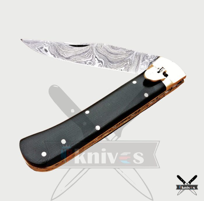 Damascus Blade With Buffalo Horn Handle Pocket knife