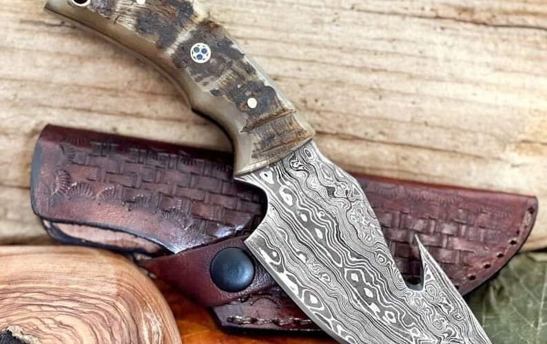 Damascus Gut Hook Knife