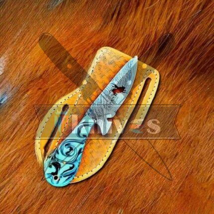 Damascus Steel Blade Cowboy Knife With Resin Handle