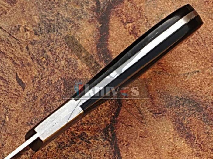 Damascus Steel Blade Kitchen Knife With Buffalo Horn Handle