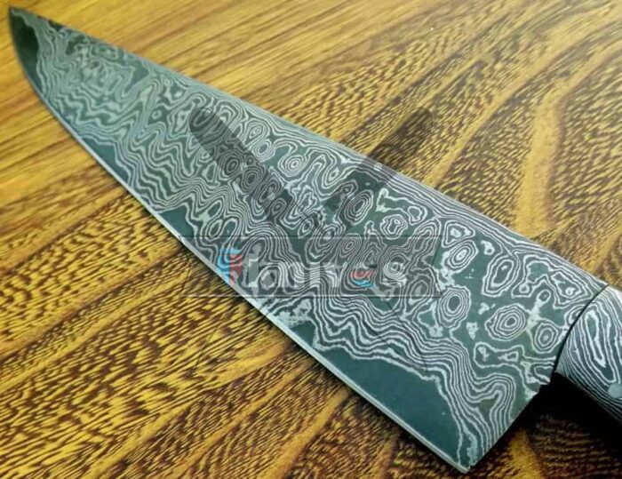Damascus Steel Blade Rain Drop Pattern Kitchen Knife
