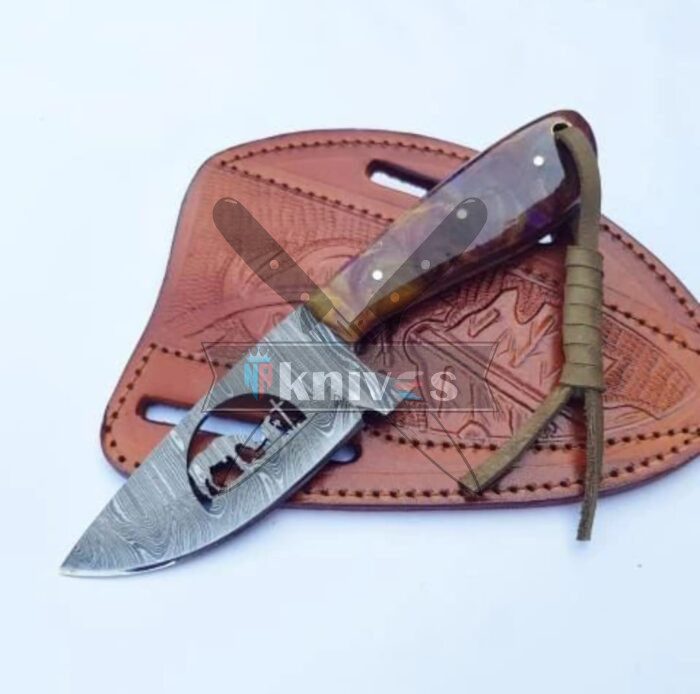 Damascus Steel Cowboy Knife With Brown Resin Handle